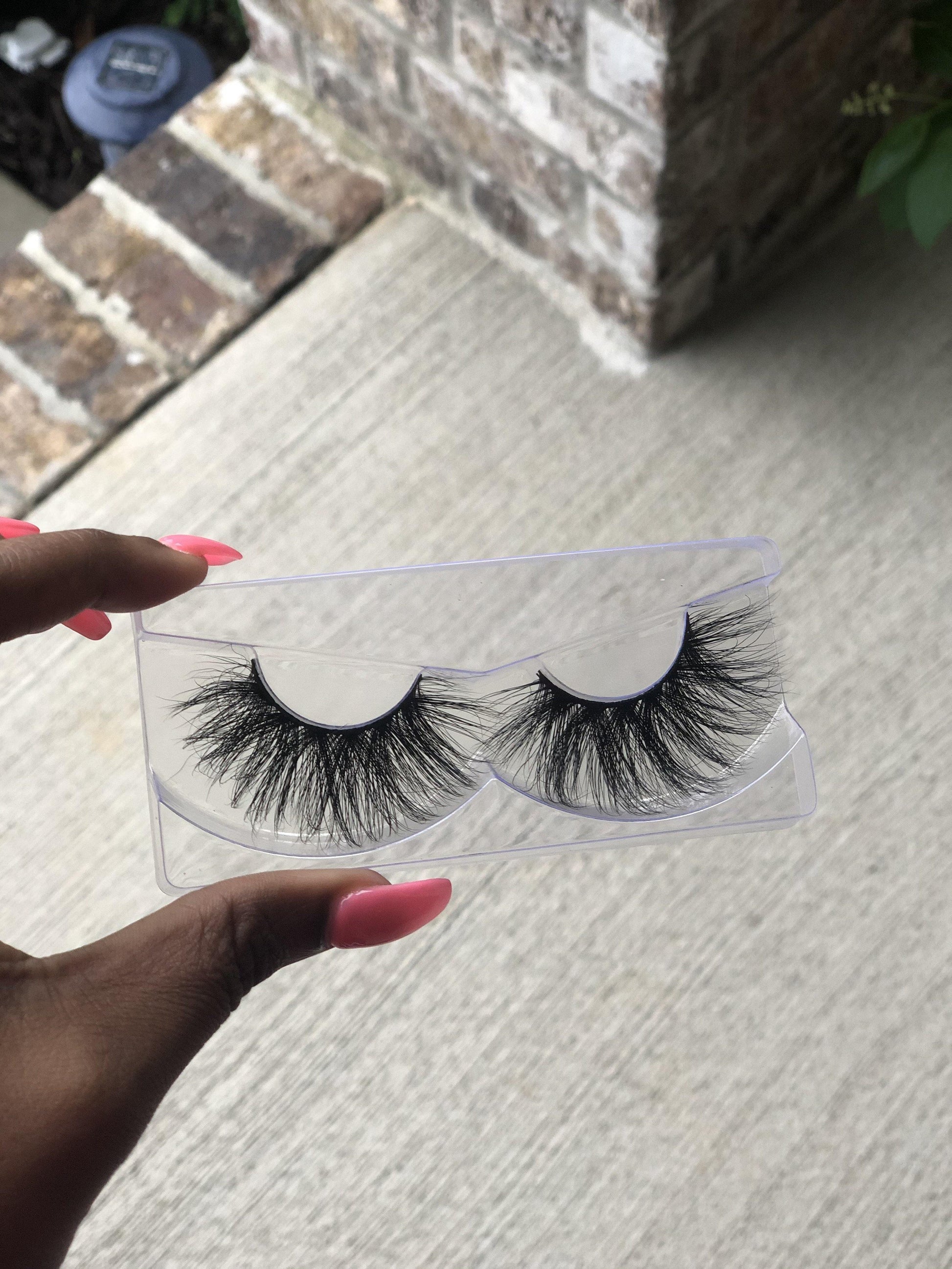 “Nadia” 3D Mink Lashes - Intuitive Lashes and Accessories LLC